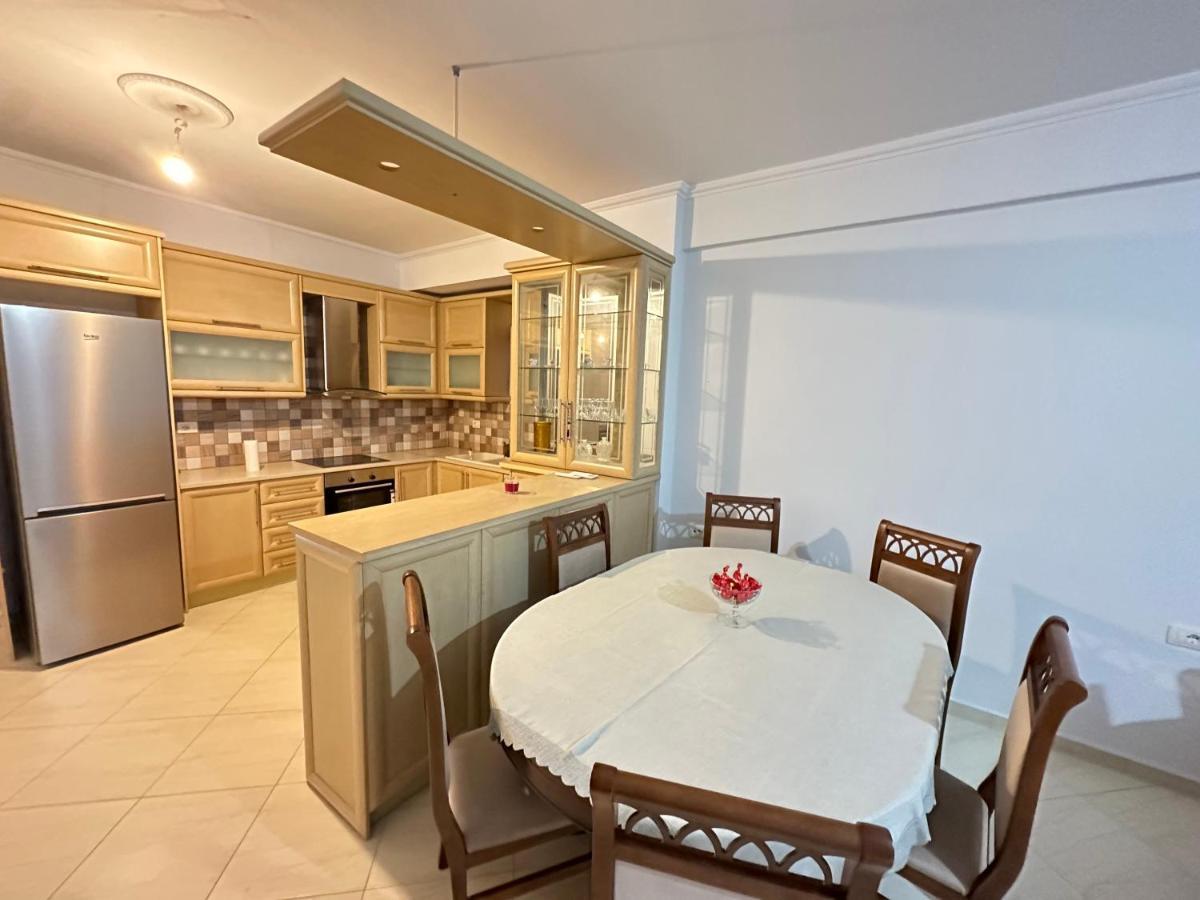Ferienwohnung Ermis Apartament Sarandë Exterior foto